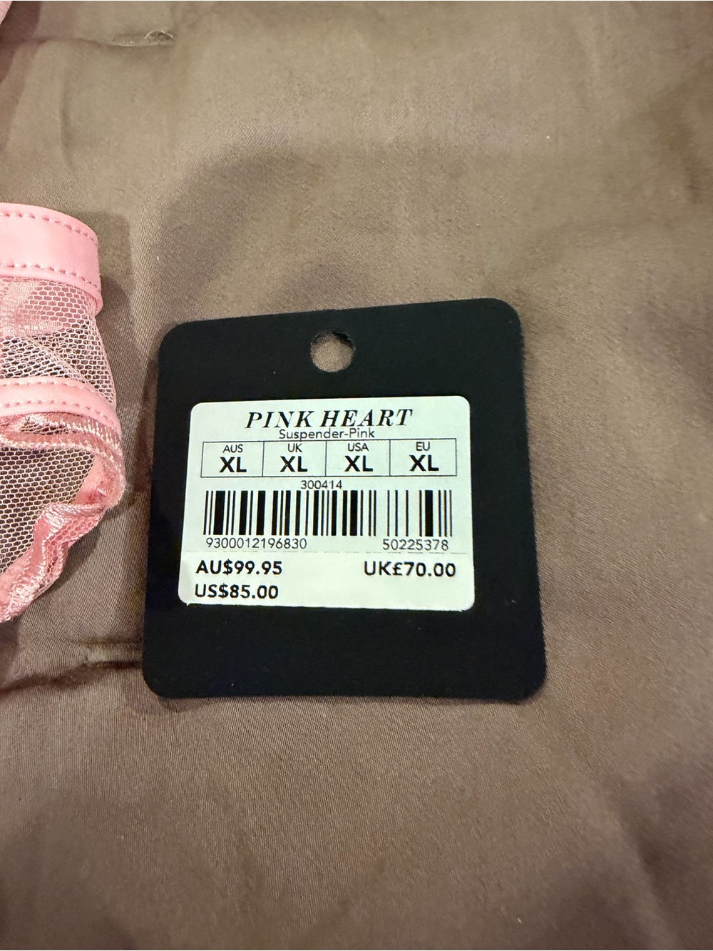 Honey Birdette Pink Heart Lace Bra, Garter & Thong Set - Picture 9 of 10